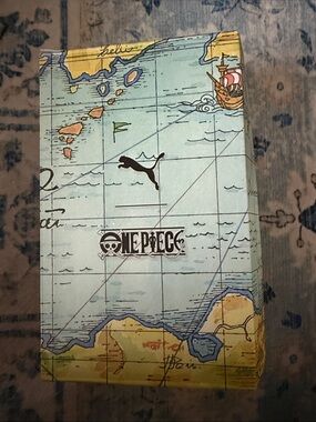Puma x ONE PIECE Map-Print Collectible Box - Light Blue & Yellow